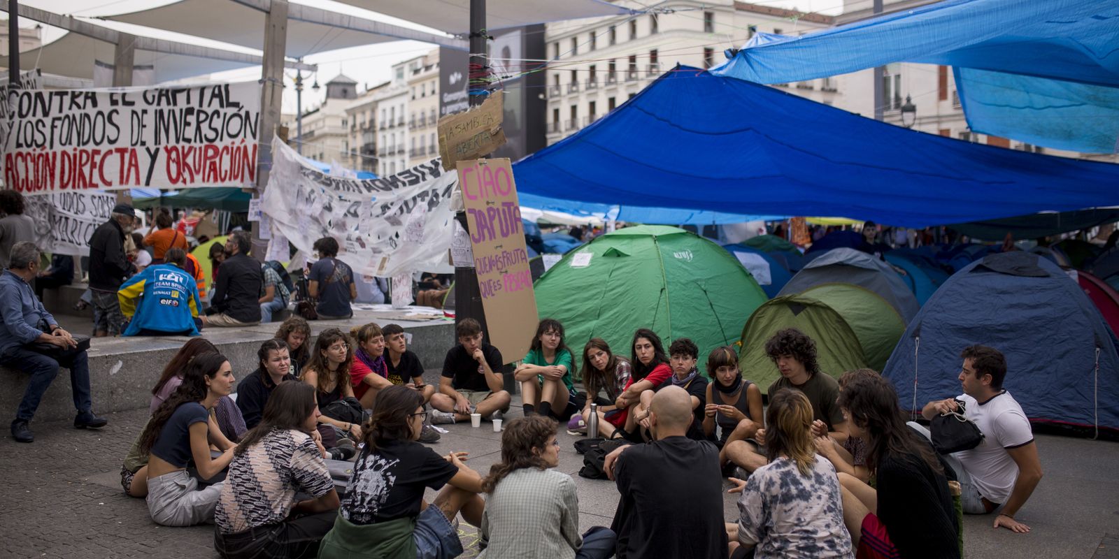 Protestos Madri despejo entram no 3º dia