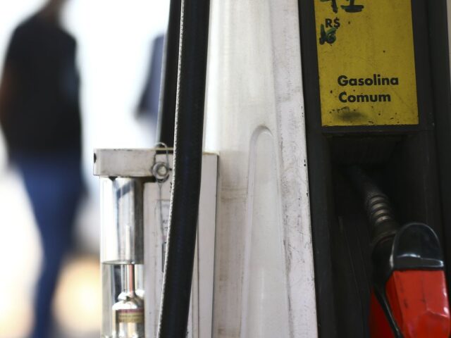 Fiscalização é reforçada para conter alta dos combustíveis