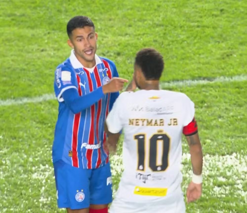 Neymar xinga Nestor e é expulso; veja o que diz dublagem