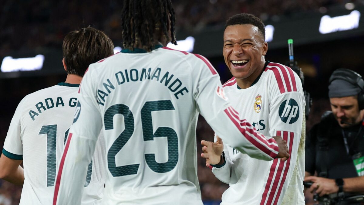 Mbappé brilha, Real Madrid vence Barcelona no clássico
