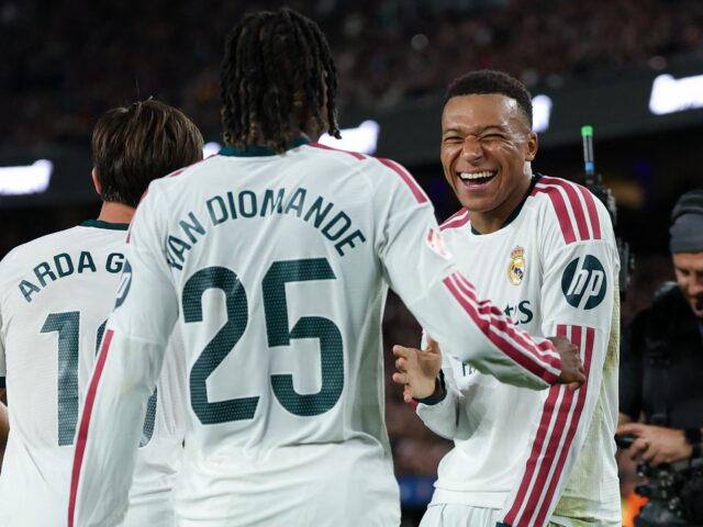 Mbappé brilha, Real Madrid vence Barcelona no clássico