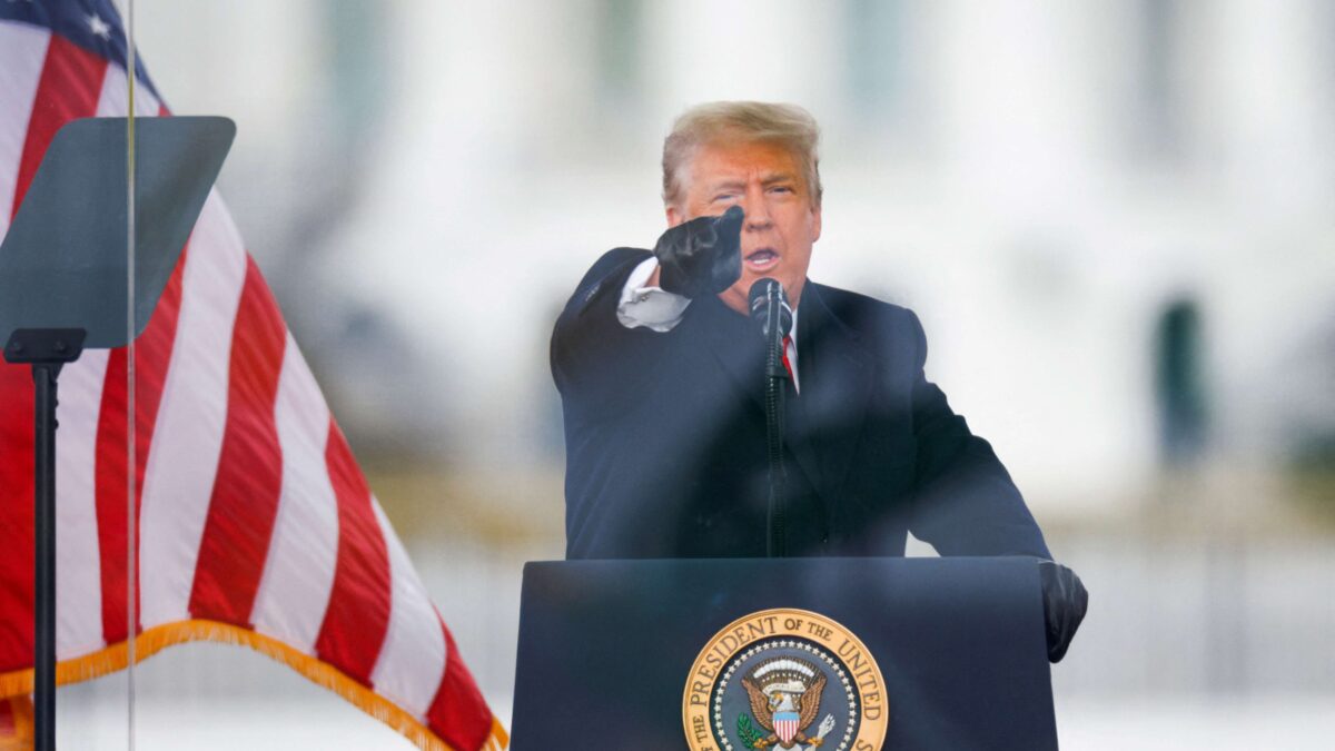 Trump oferece US$ 1 milhão por denúncia de fraude eleitoral