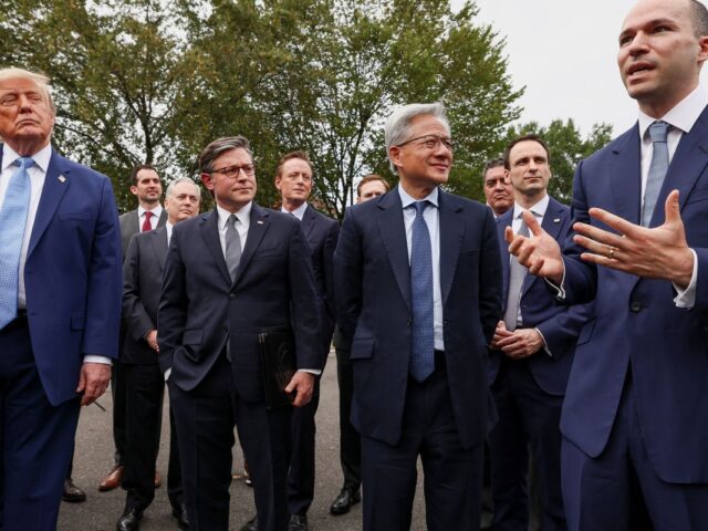 Trump anuncia autorregulação IA big tech nos EUA