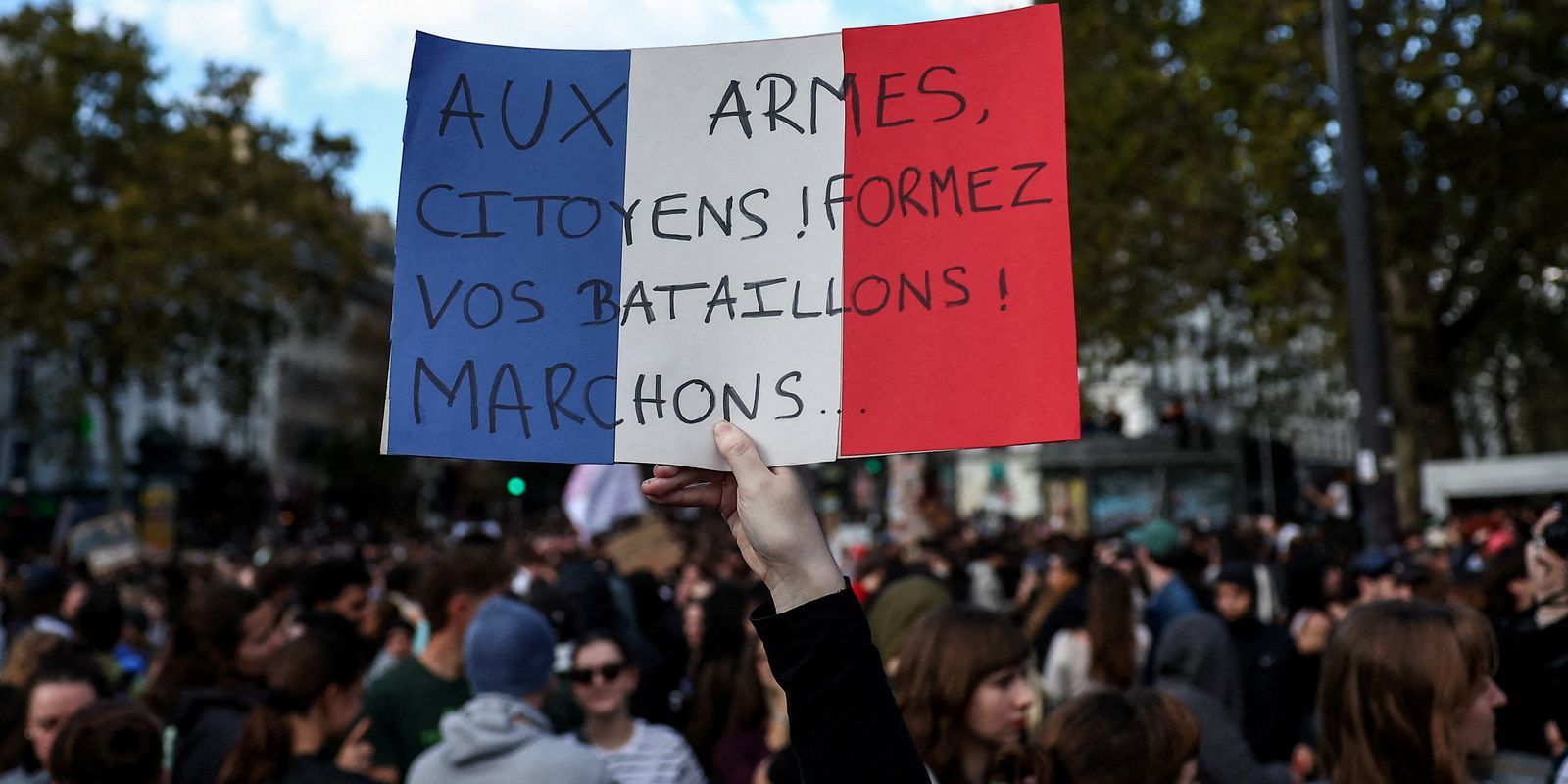 Protestos na França sob forte esquema de segurança