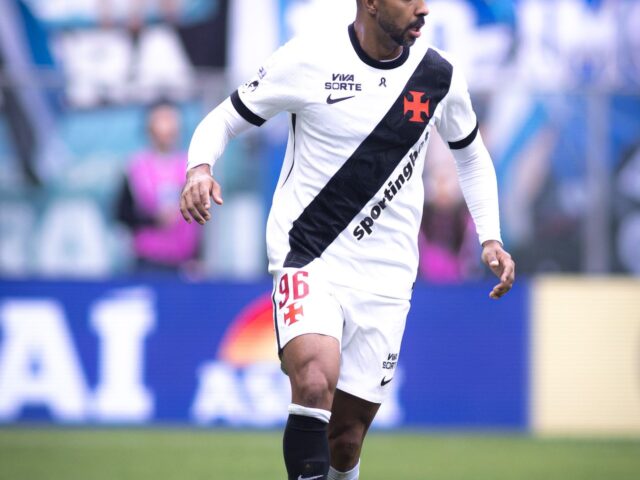 Paulo Henrique sente dores e vira dúvida no Vasco para o Boca