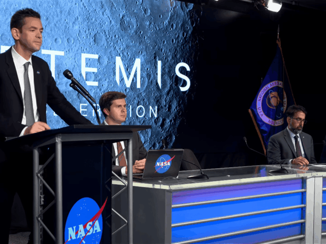 NASA promete astronautas na Lua em 2028 e provoca China