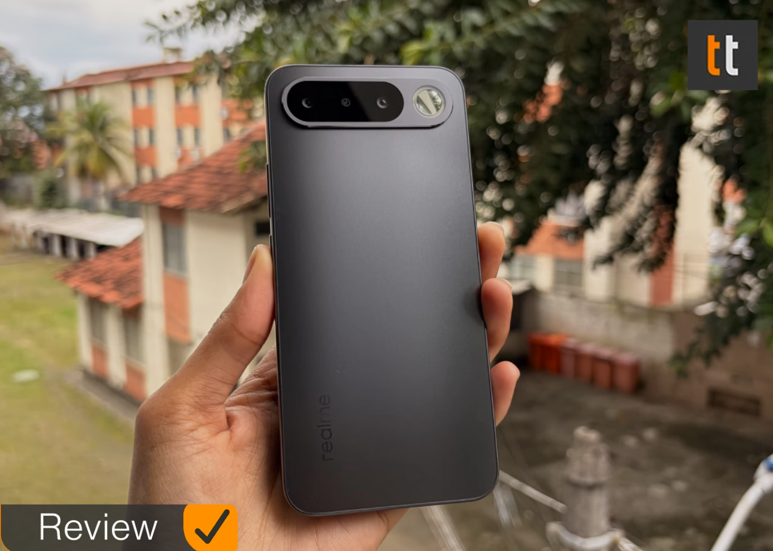 realme 16 5G: design de iPhone, bateria grande e tela brilhante