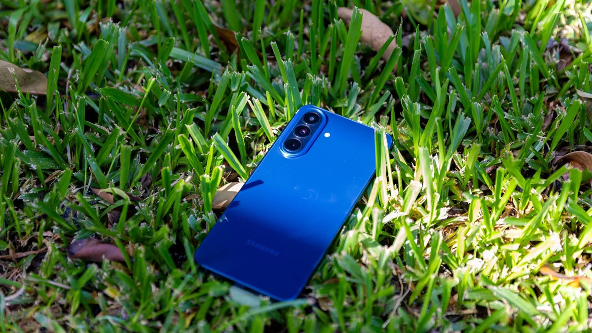 Samsung libera One UI 9.0 para Galaxy A57, Z Flip 6 e Z Fold 6
