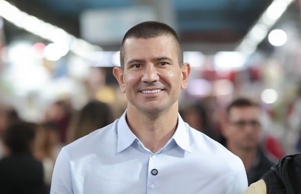 Douglas Ruas é eleito governador do Rio após anulação