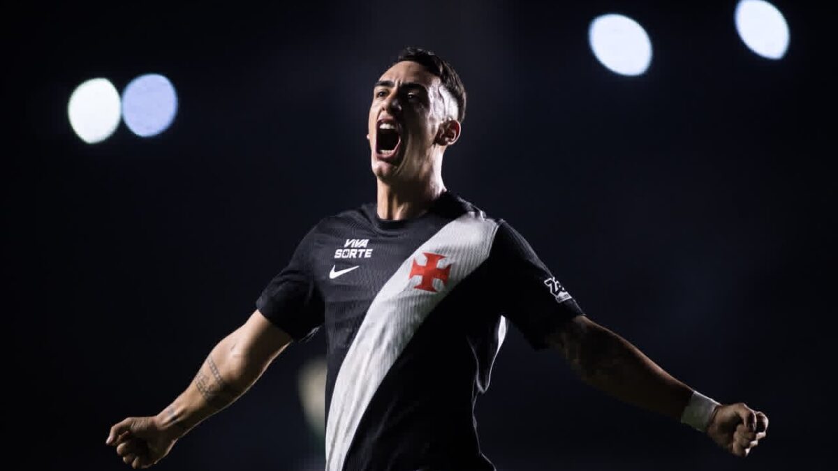Marino brilha e Vasco vira sobre Corinthians por 3 a 2
