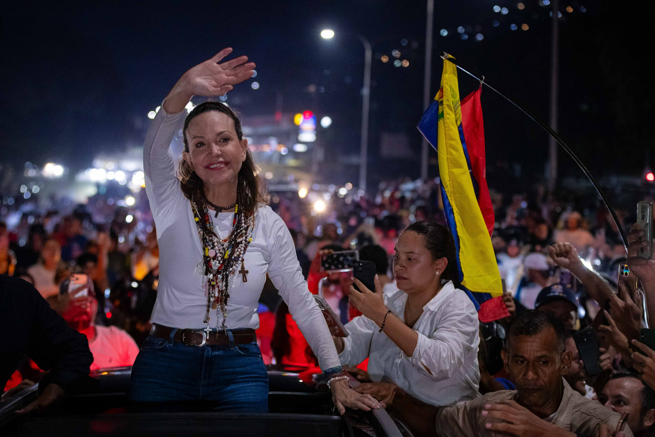 Equipe de María Corina diz que ela voltou à Venezuela