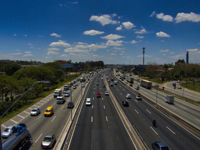 Governo quer internet em 72 mil km de rodovias até 2030