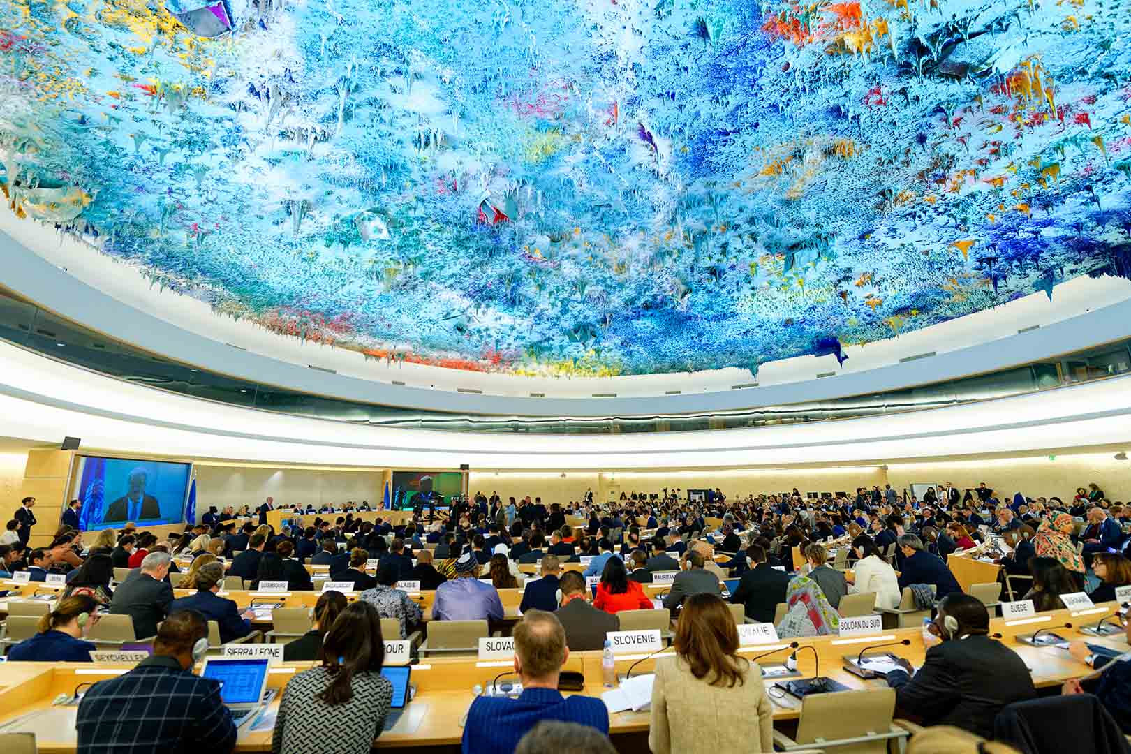 ONU projeta desaceleração do crescimento global em 2026