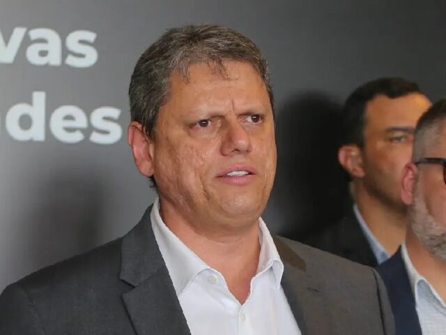 Tarcísio: reconhecer eleição não é calar sobre excessos